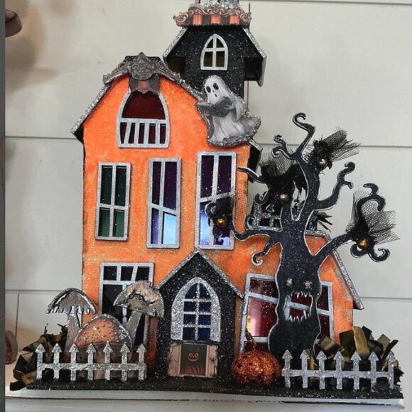 Retro Colorful Haunted Halloween House Lights up in multiple LED Color lights - Picture 2 of 5